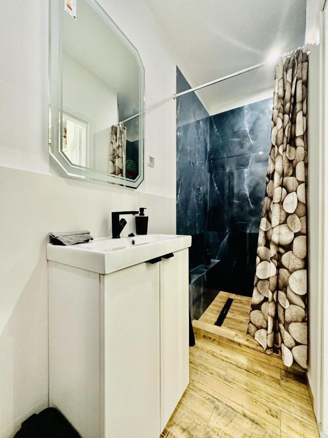 Clever Studio Near Central Shopping Center Cluj-Napoca Ngoại thất bức ảnh